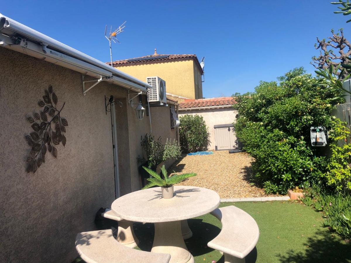 Studio Refait A Neuf Avec Jardin Aigues Mortes Exteriör bild